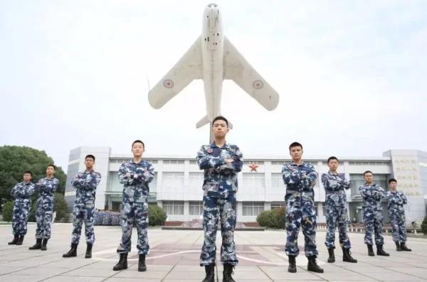 石	家庄少年航空学校招初中生吗