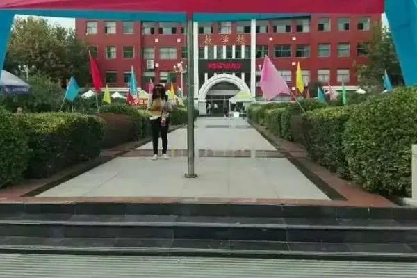 石	家庄护理大专学校