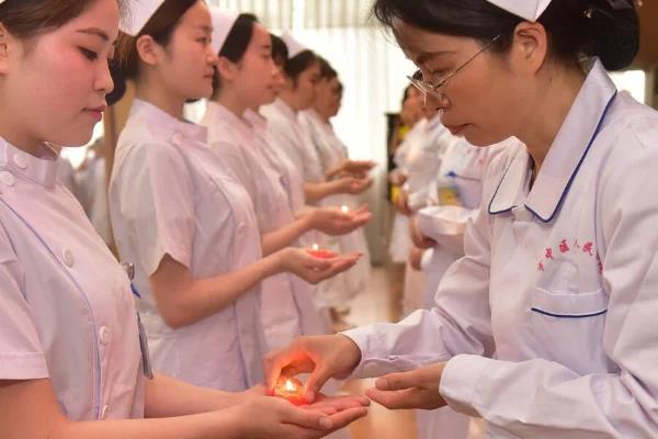 本	科护士几年可以考护师