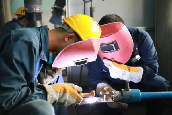 廊	坊焊工学校-学电焊怎么样啊-培训课