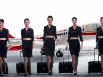 深圳航空学校收初中毕业,深圳航空学校最低学费是多少