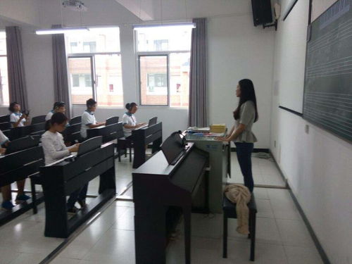 重庆高铁航空专业学校,重庆空乘专业有哪些学校