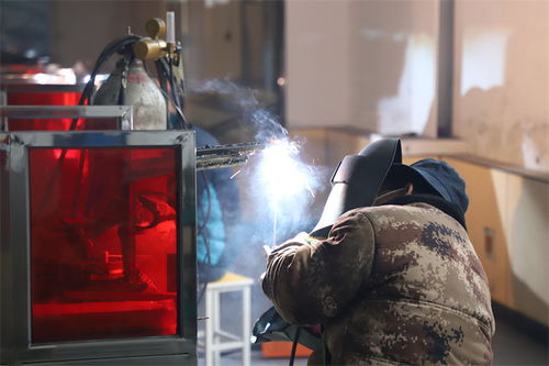 学焊工怎么样,学焊工有没有前途