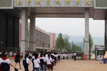 四川省内江市铁路机械学校,内江铁路机械学校百度百科