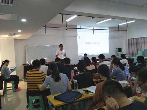 旅游管理专业有必要考研吗,请问旅游管理　是否有考研的意义？