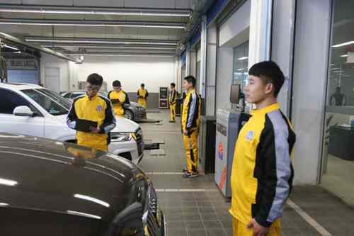 汽修的学校,汽修学校一年学费多少钱