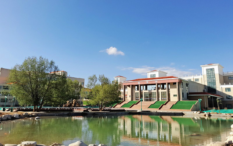 甘肃民族师范学院
