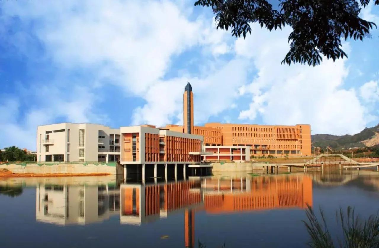 双河职业技术学院