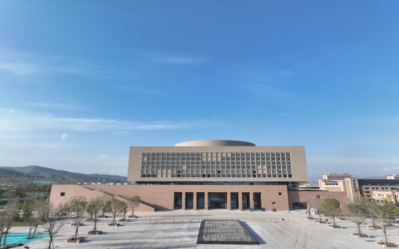 青海理工学院