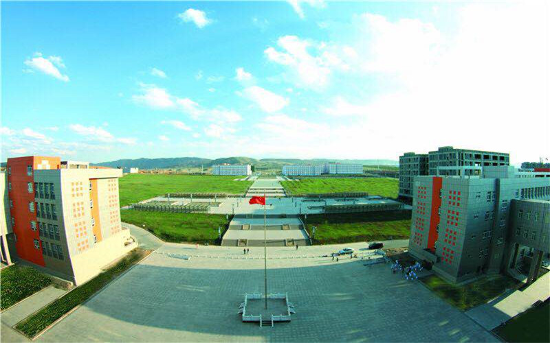 新疆工程学院