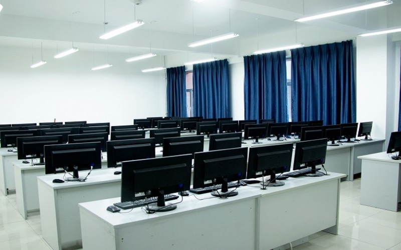 新疆师范高等专科学校