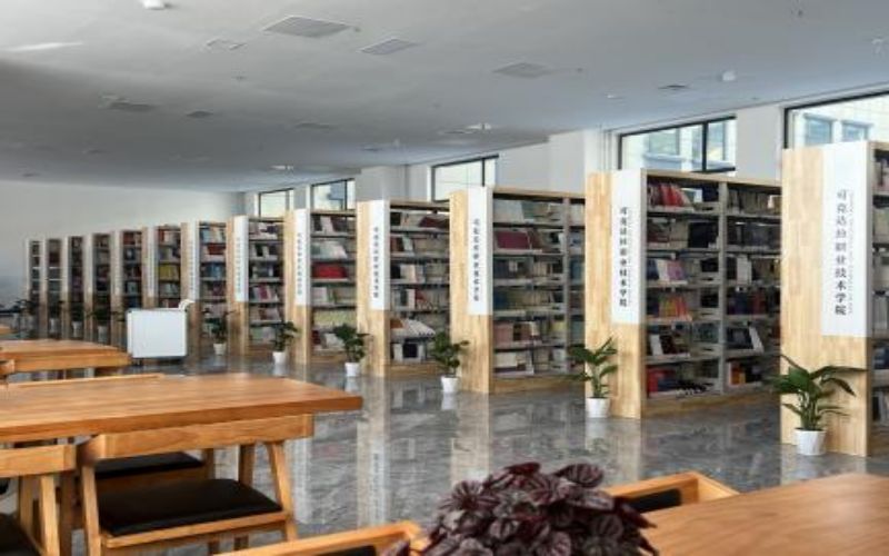 可克达拉职业技术学院