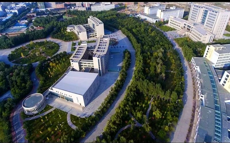 兰州财经大学