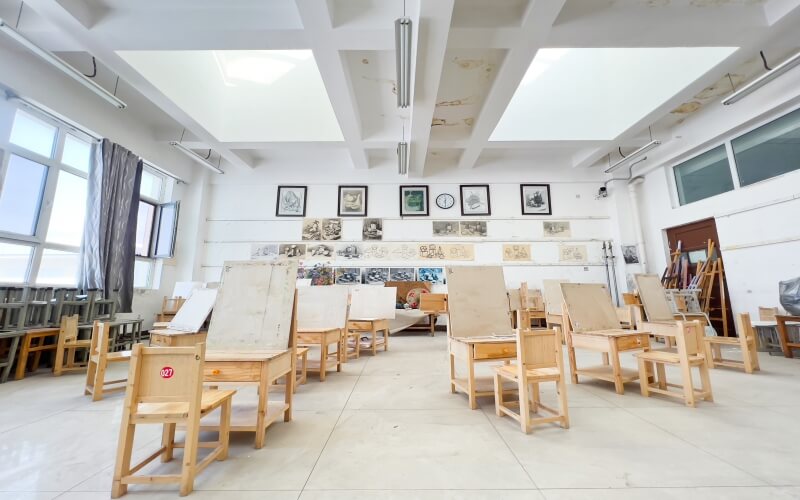 新疆艺术学院