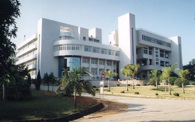 华侨大学
