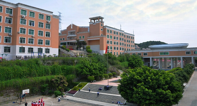 阳光学院