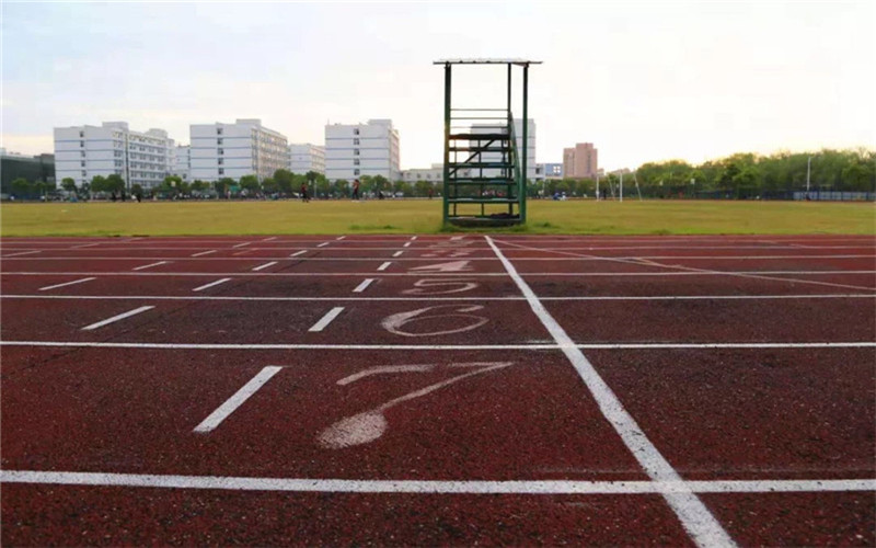 江西医学高等专科学校