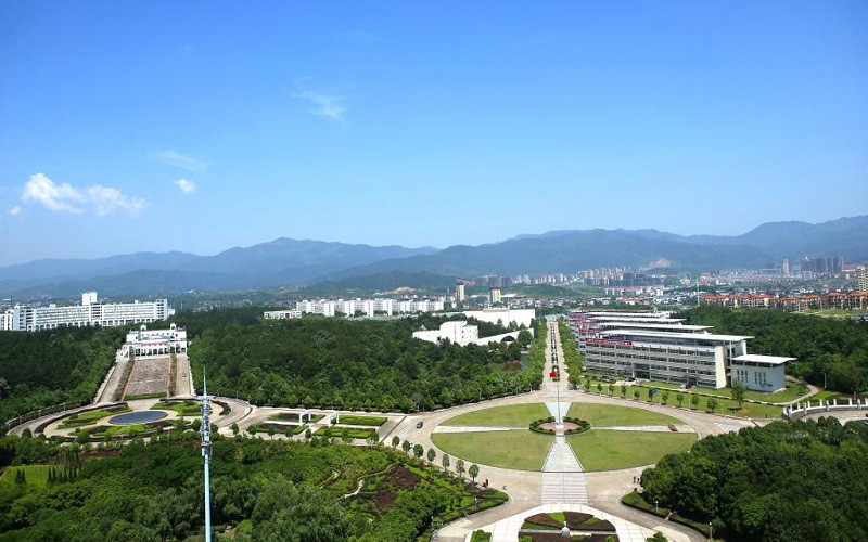 江西中医药大学