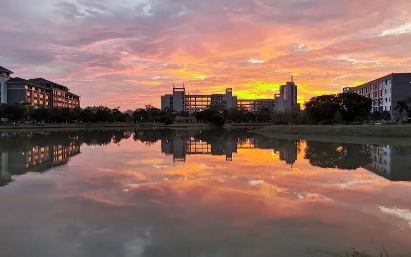 福建理工大学