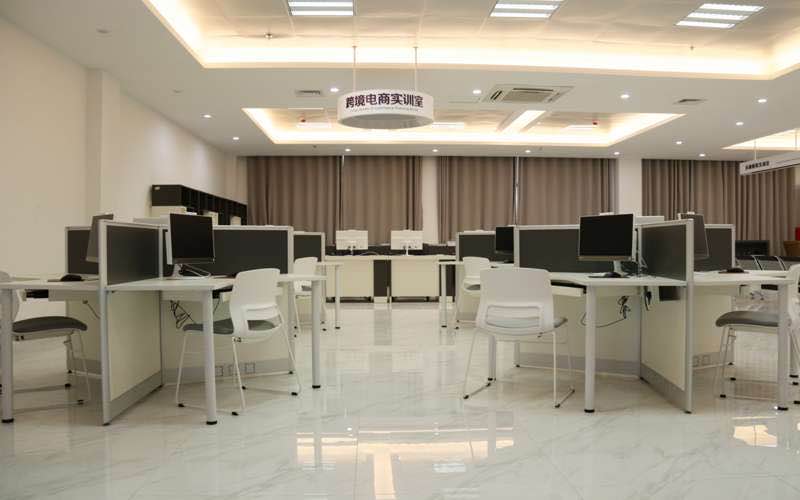 福州工商学院
