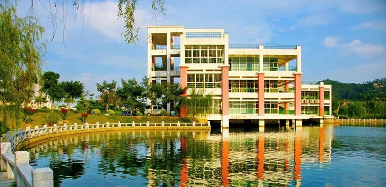 厦门医学院