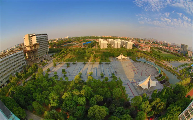 江西财经大学