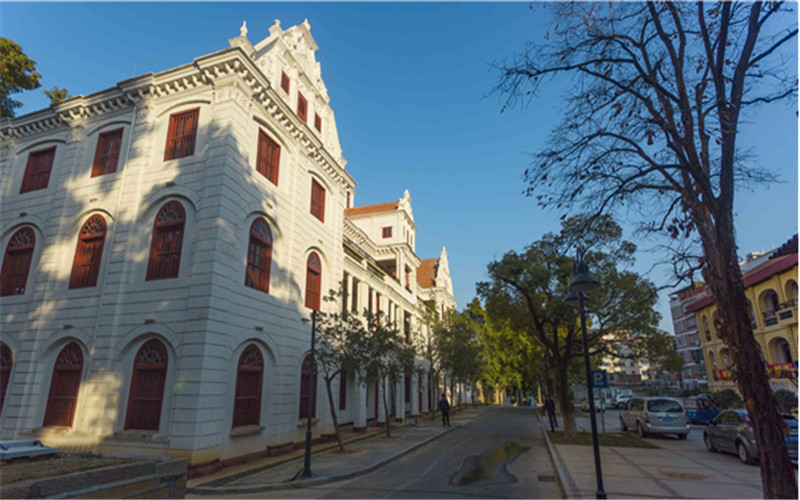 集美大学