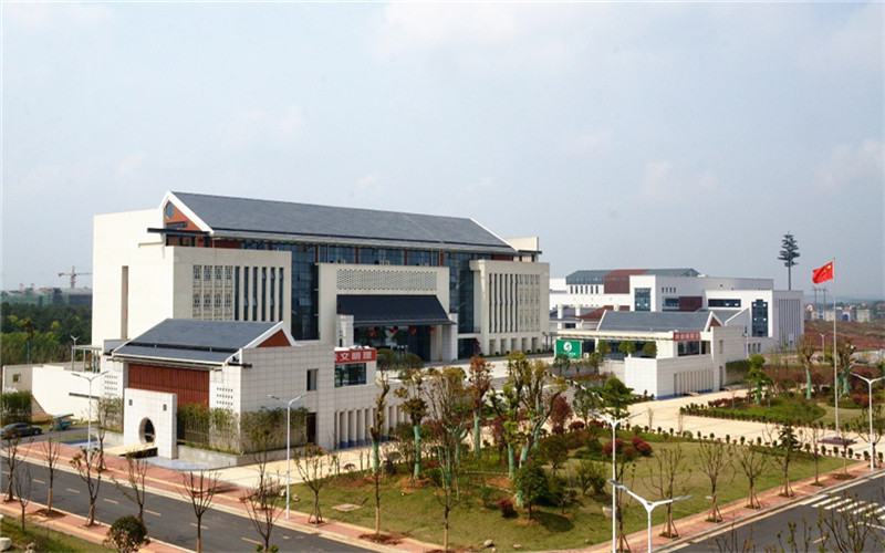 吉安职业技术学院