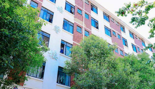 云南财经职业学院