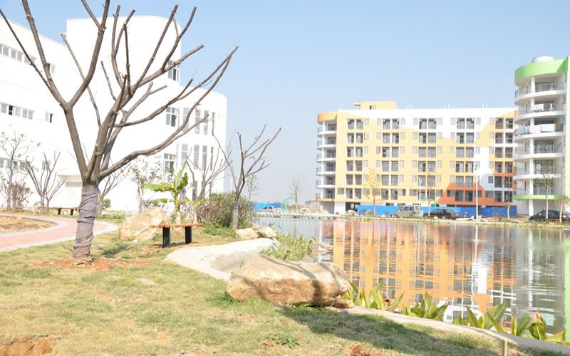 南昌影视传播职业学院