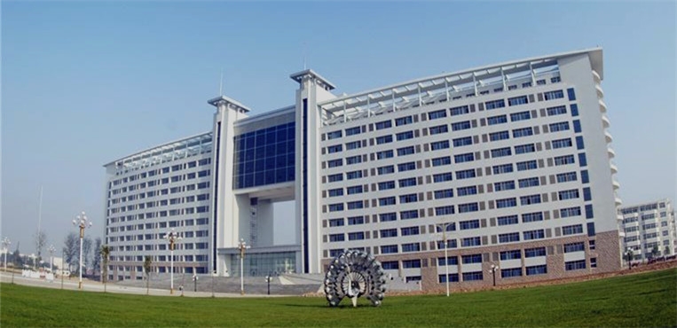 聊城大学