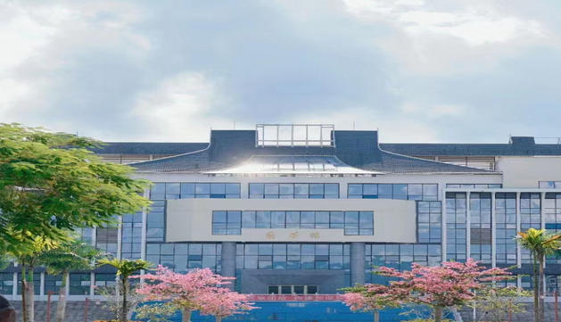 西双版纳职业技术学院