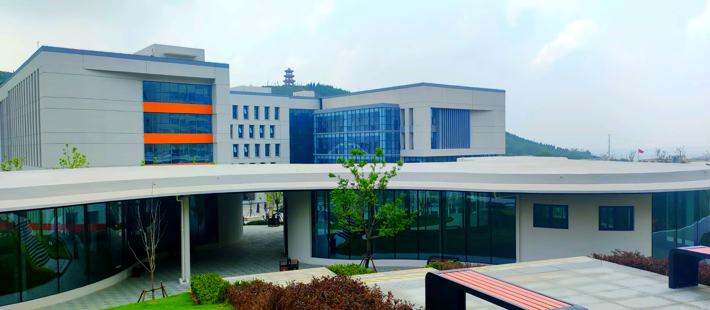 郑州商贸旅游职业学院