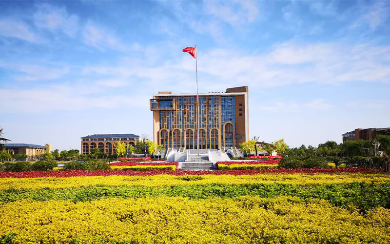 濮阳医学高等专科学校