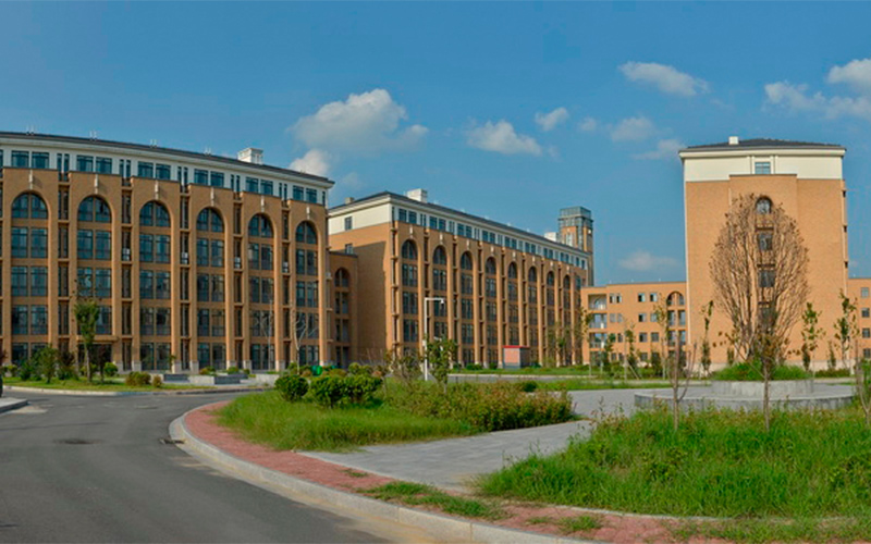 濮阳医学高等专科学校