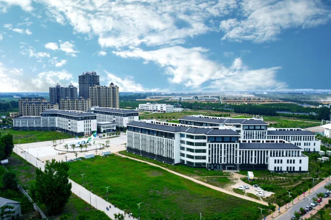 河南物流职业学院