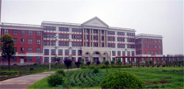 鹤壁汽车工程职业学院
