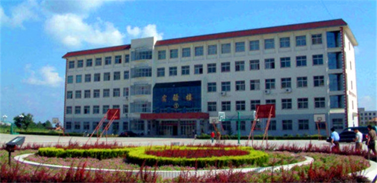 鹤壁职业技术学院