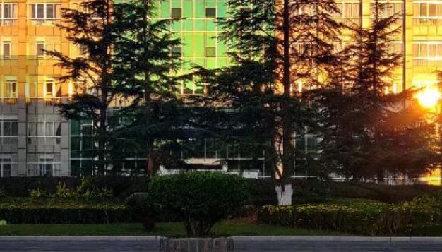 昆明冶金高等专科学校