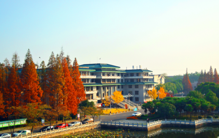 长江大学文理学院