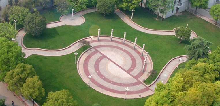 湖北大学