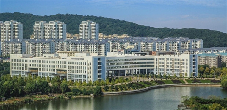 华中科技大学