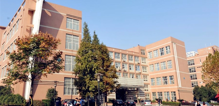 湖北工业大学