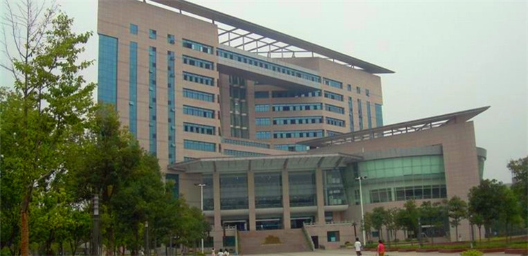 湖北大学