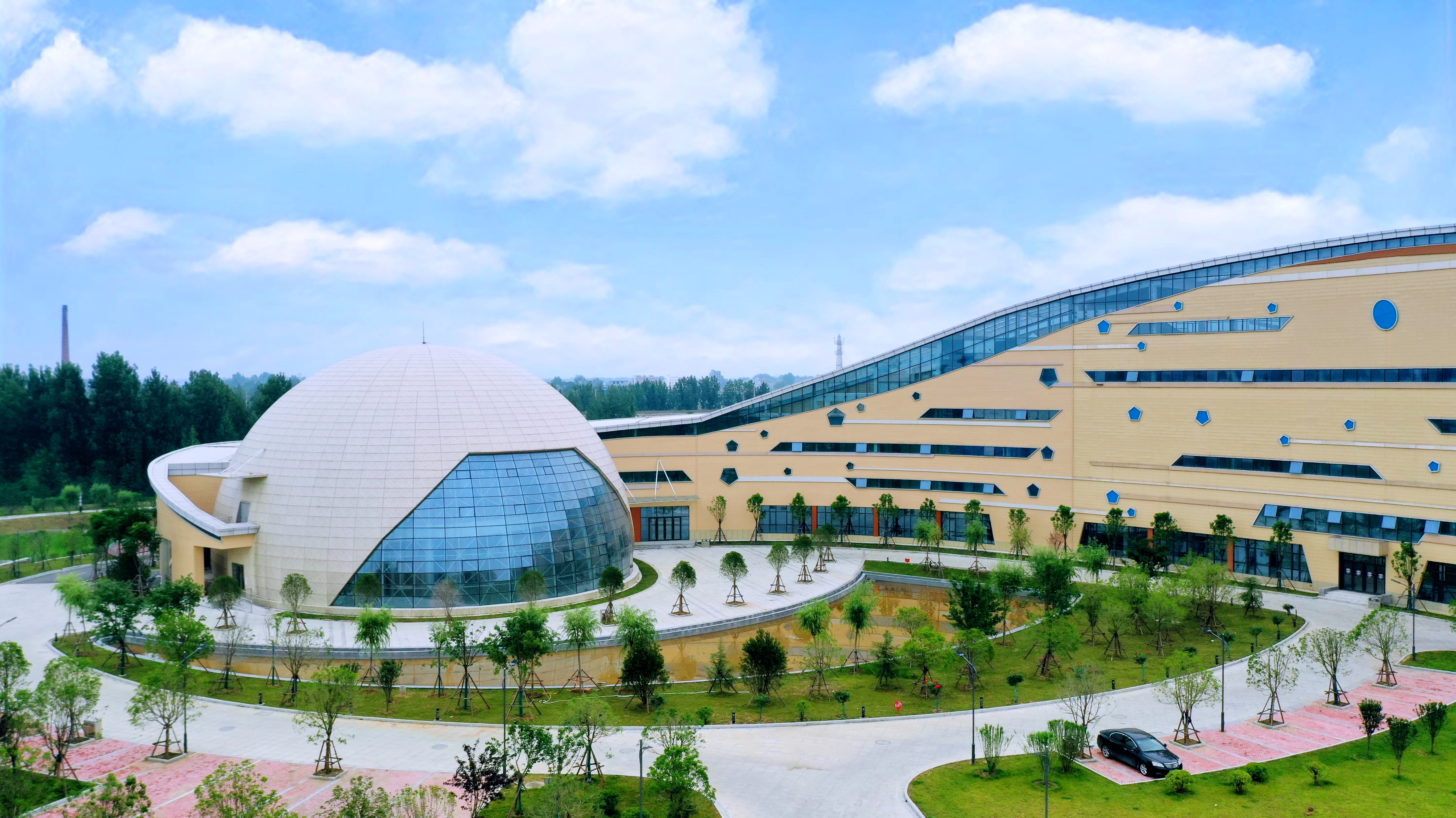 南阳工艺美术职业学院