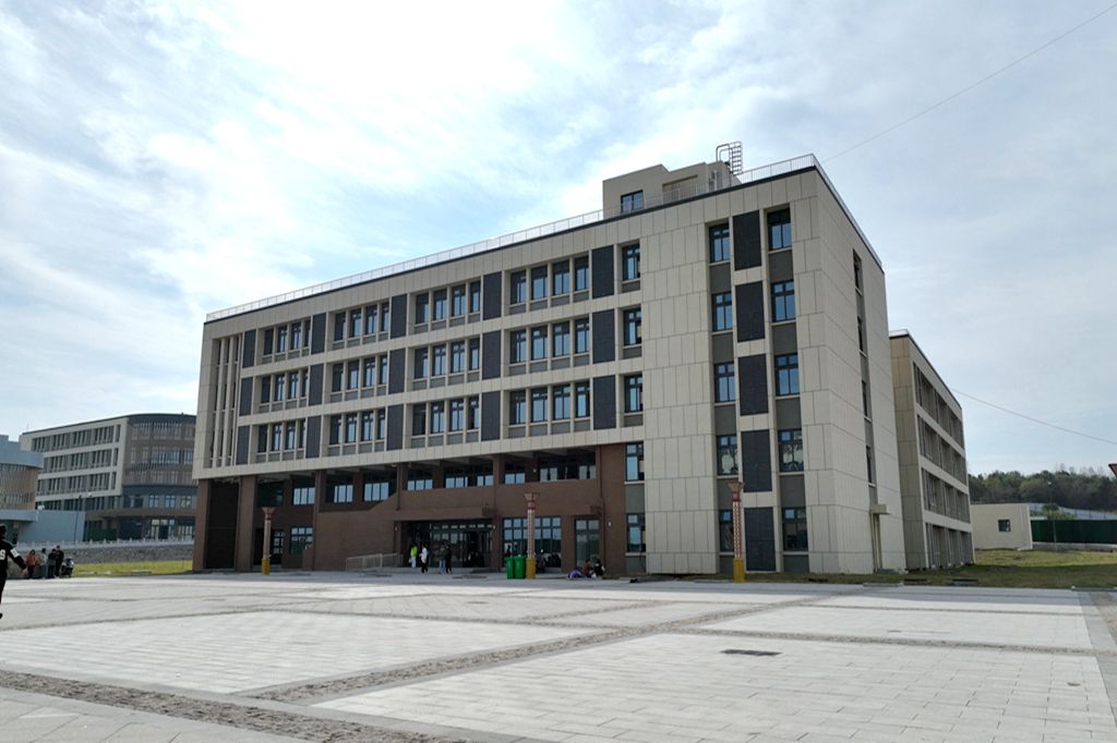 信阳艺术职业学院