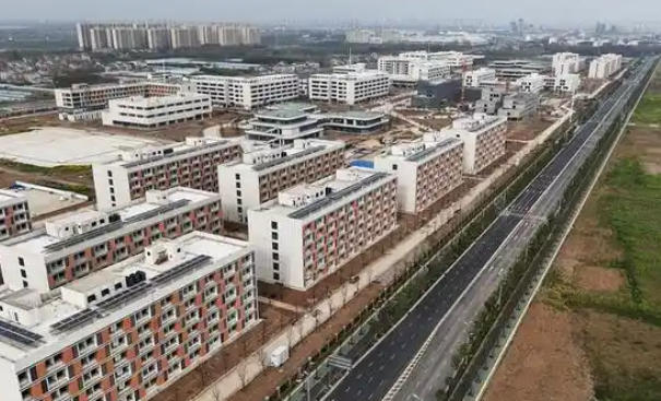 荆州理工职业学院