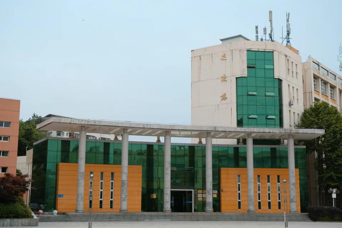 咸宁职业技术学院