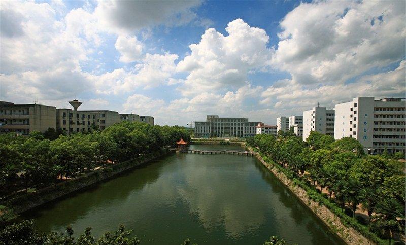 湖南警察学院