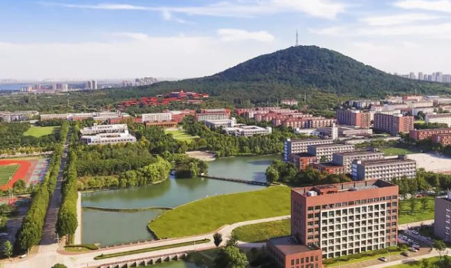 安徽新华学院